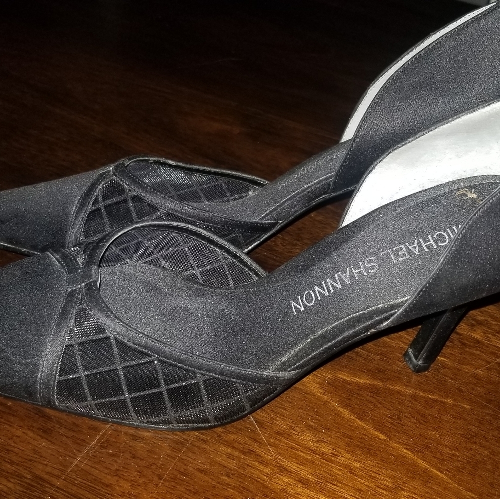 Michael shannon black heels.